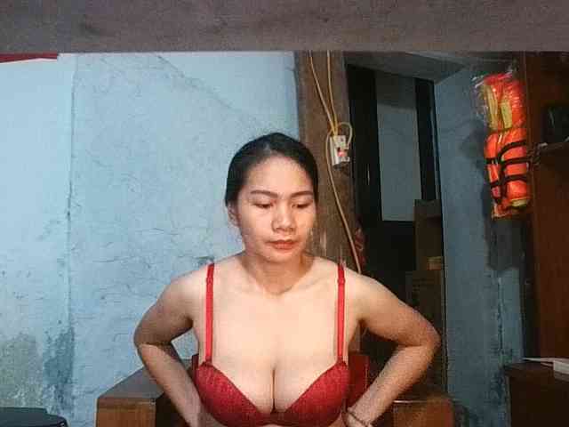 EllaShow93 webcam