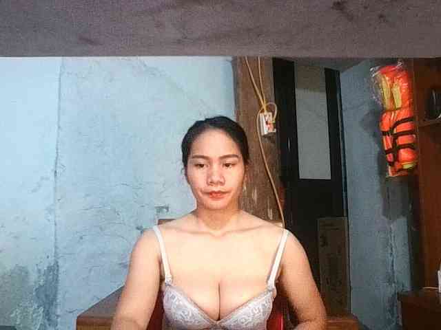 EllaShow93 webcam