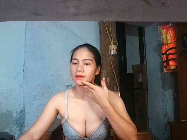 EllaShow93 webcam