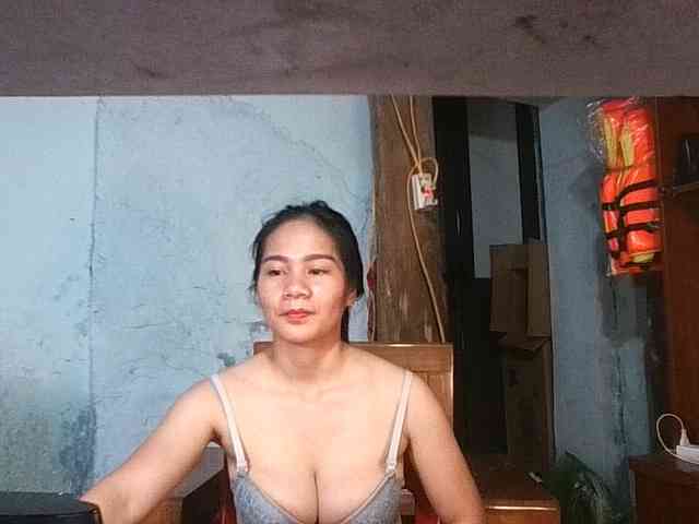 EllaShow93 webcam