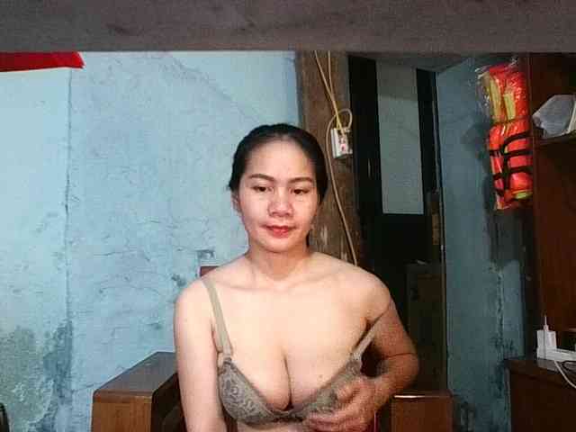 EllaShow93 webcam