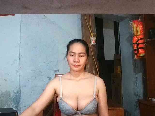 EllaShow93 webcam