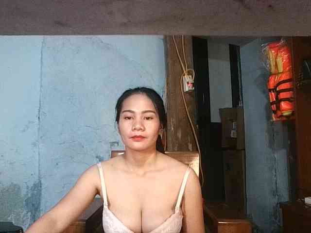 EllaShow93 webcam