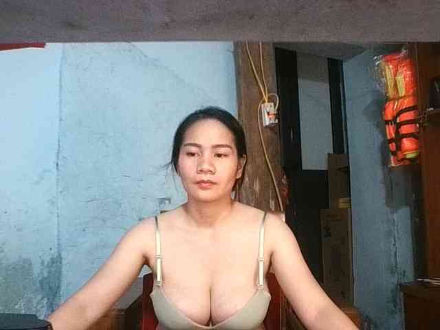 EllaShow93 webcam
