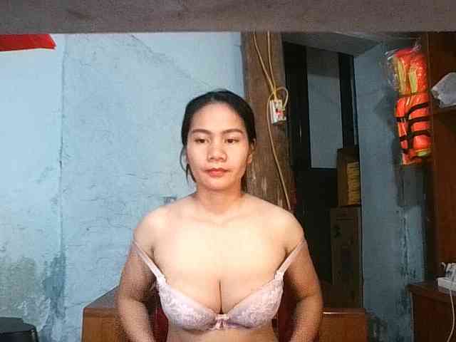 EllaShow93 webcam