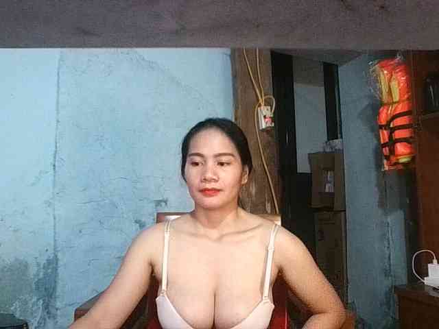 EllaShow93 webcam
