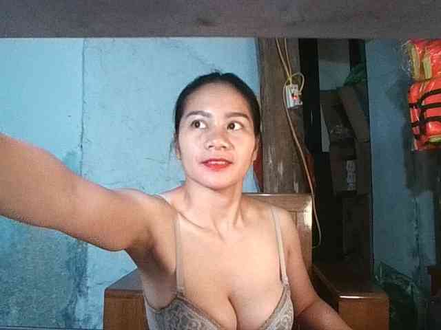 EllaShow93 webcam