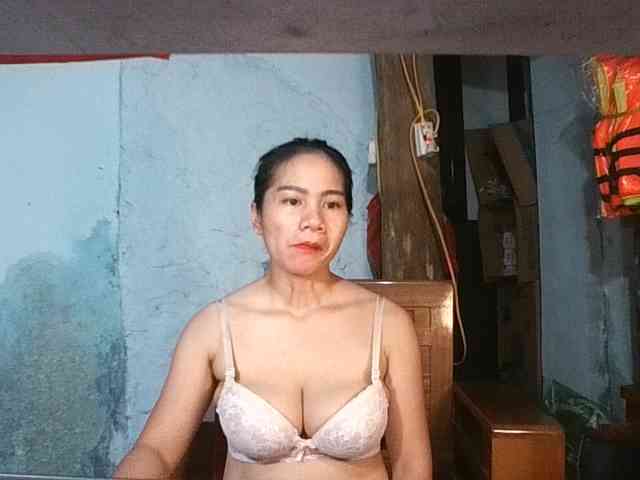 EllaShow93 webcam