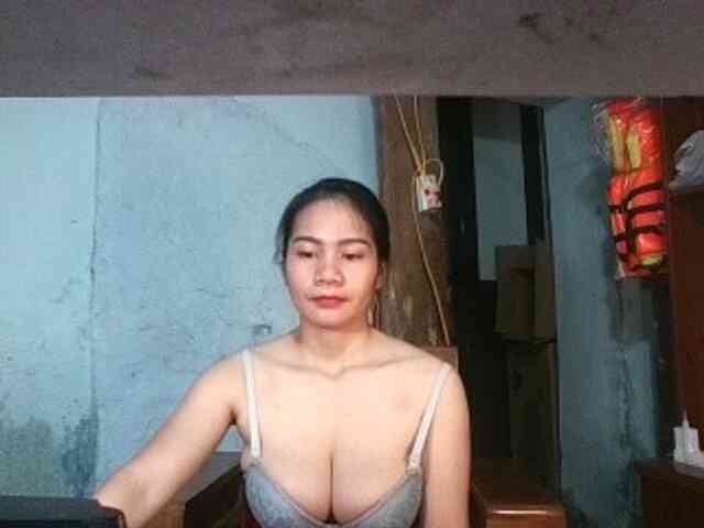Modèle: EllaShow93