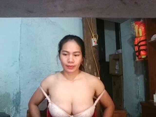 EllaShow93 webcam