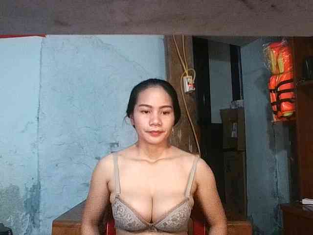 EllaShow93 webcam