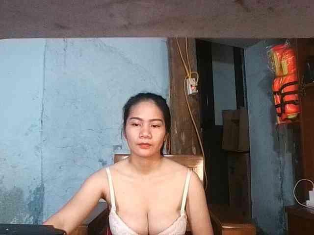 EllaShow93 webcam