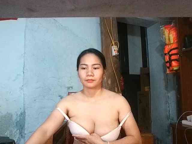EllaShow93 webcam