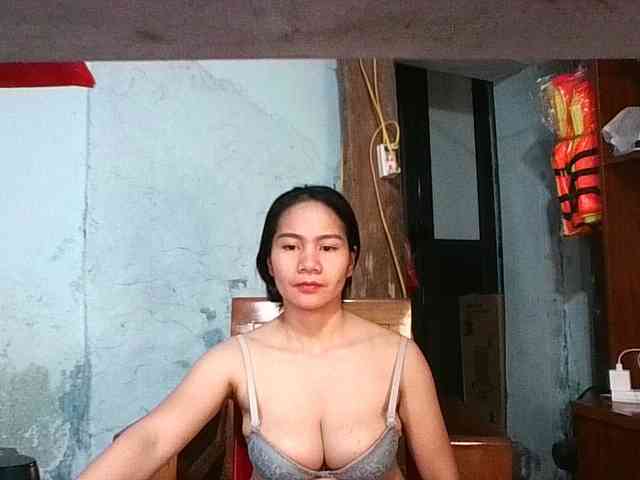 EllaShow93 webcam