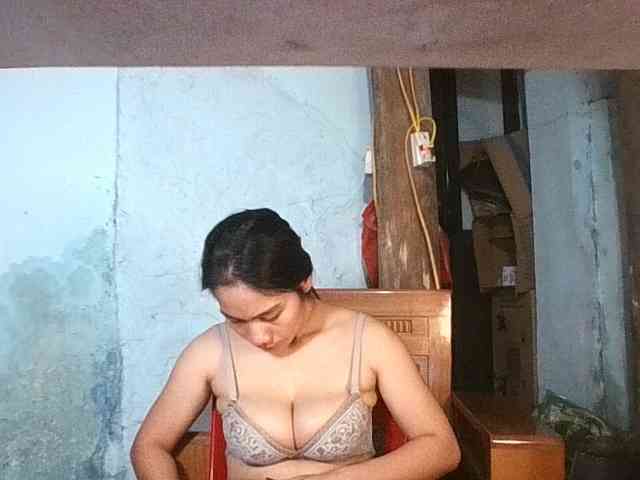 EllaShow93
