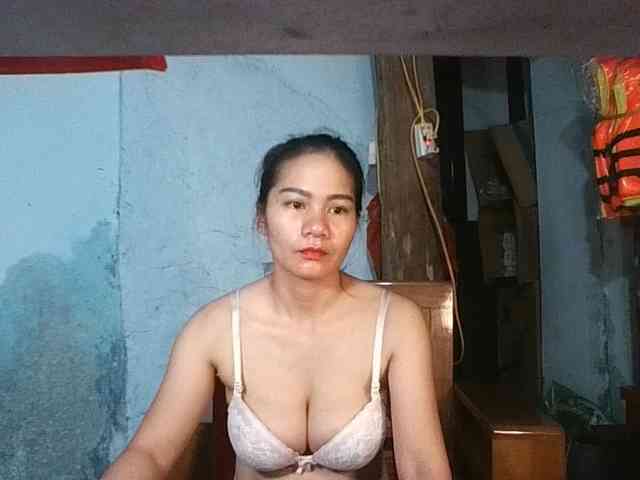 EllaShow93 webcam
