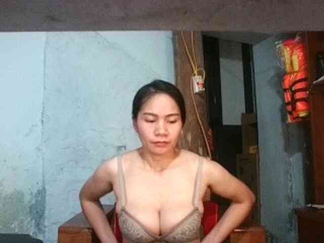 EllaShow93