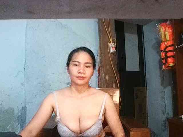EllaShow93 webcam