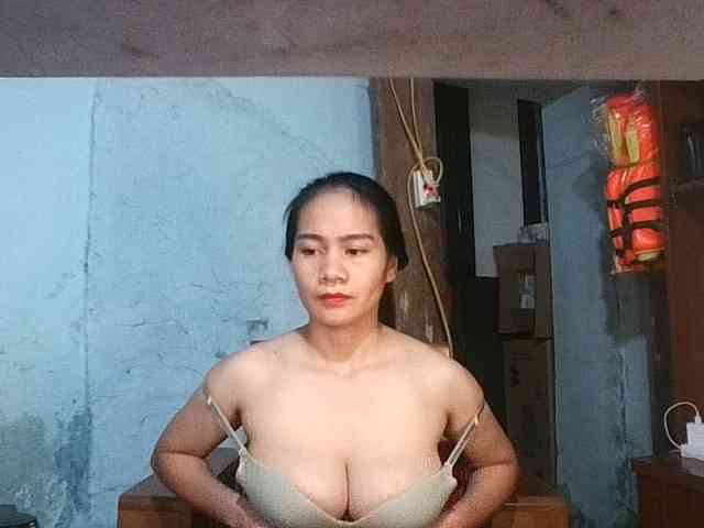 EllaShow93 webcam
