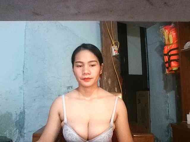EllaShow93 webcam