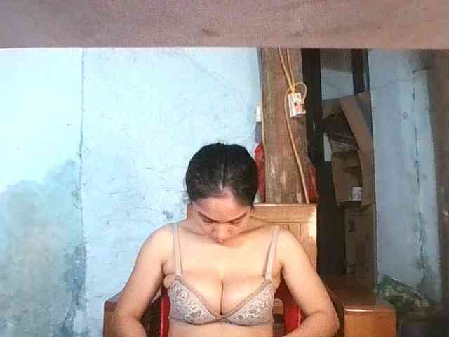 EllaShow93