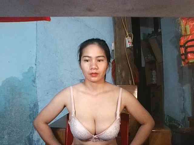 EllaShow93 webcam