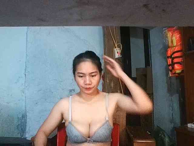 EllaShow93 webcam