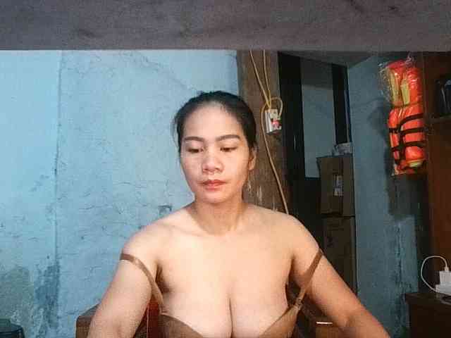 EllaShow93 webcam