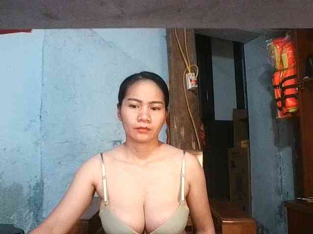 EllaShow93 webcam