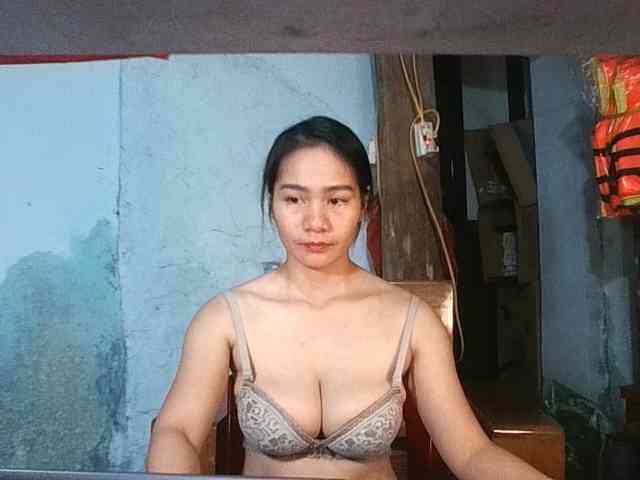 EllaShow93 webcam