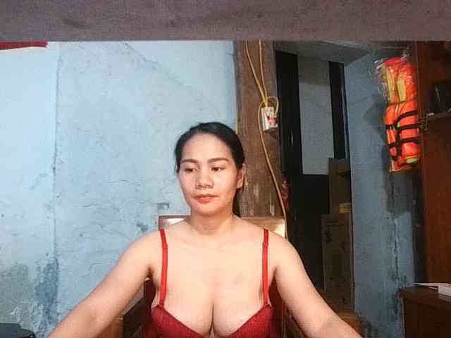 EllaShow93 webcam