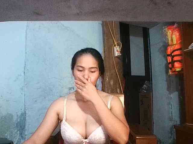 EllaShow93 webcam