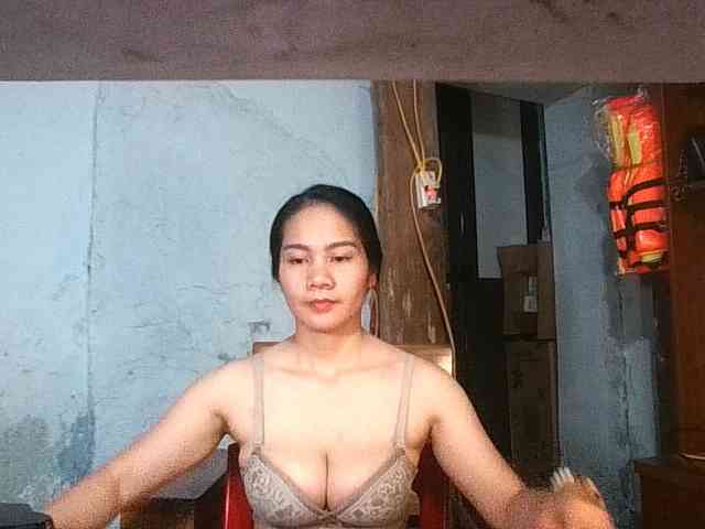 EllaShow93 webcam