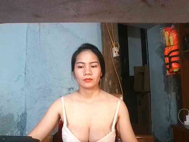 EllaShow93 webcam