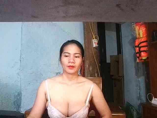 EllaShow93 webcam