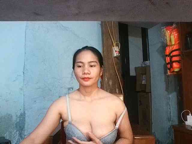 EllaShow93 webcam