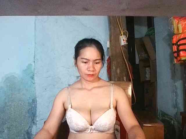 EllaShow93 webcam
