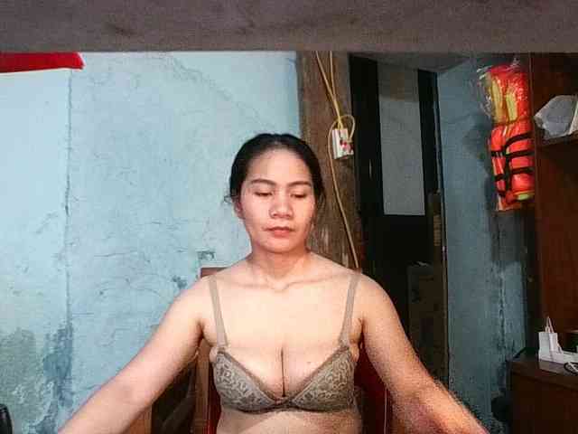 EllaShow93 webcam