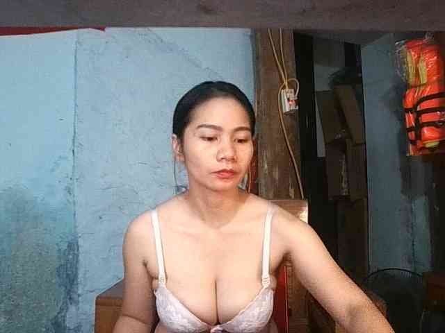 EllaShow93 webcam
