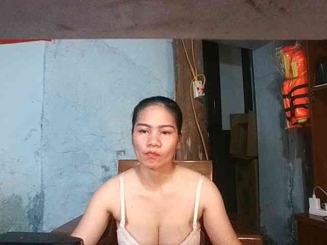 EllaShow93 webcam