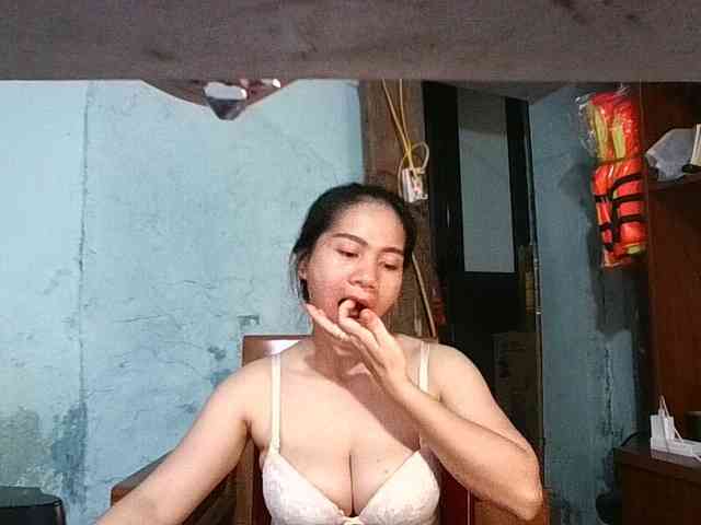 EllaShow93