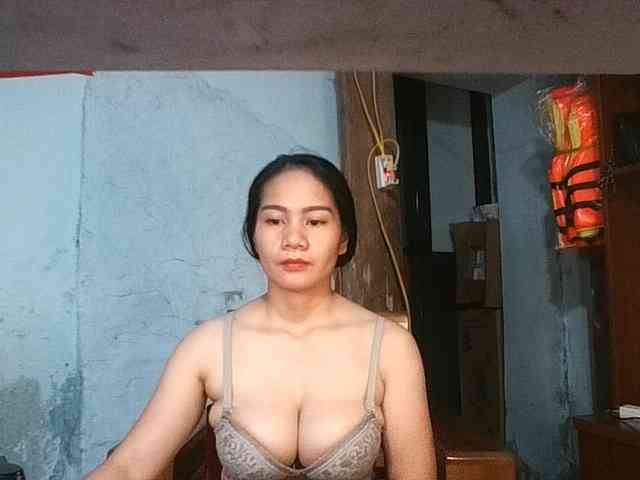 EllaShow93 webcam