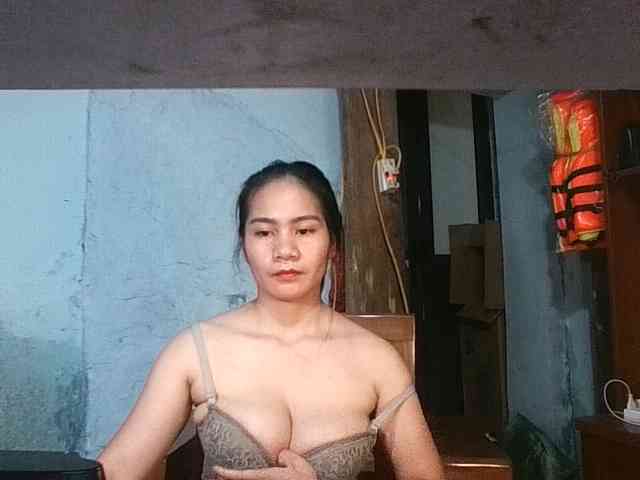 EllaShow93 webcam