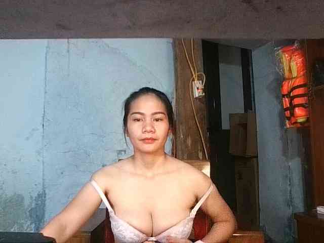 EllaShow93 webcam