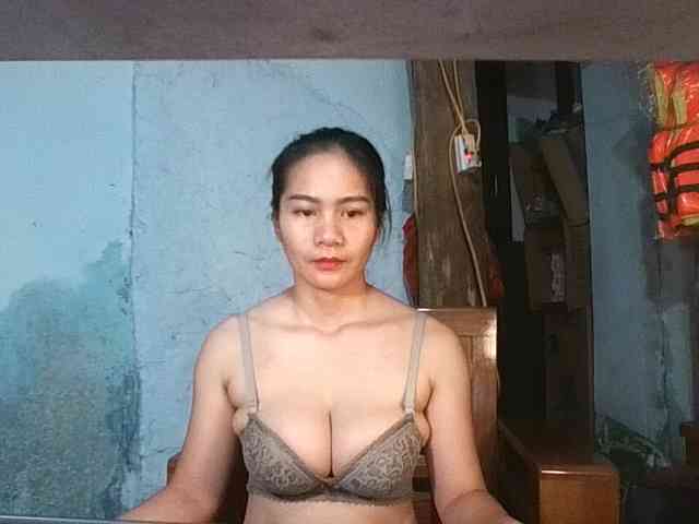 EllaShow93 webcam