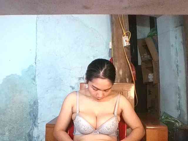 EllaShow93