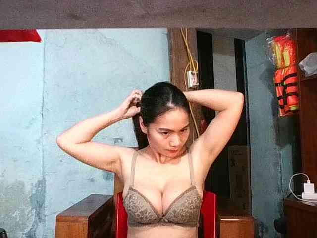 EllaShow93