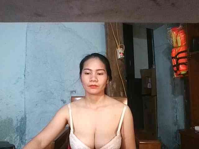 EllaShow93 webcam