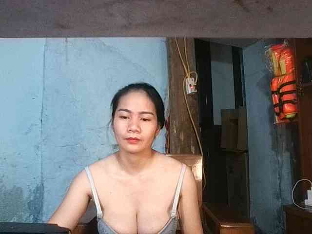 EllaShow93 webcam