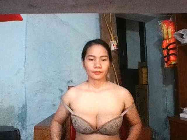 EllaShow93 webcam